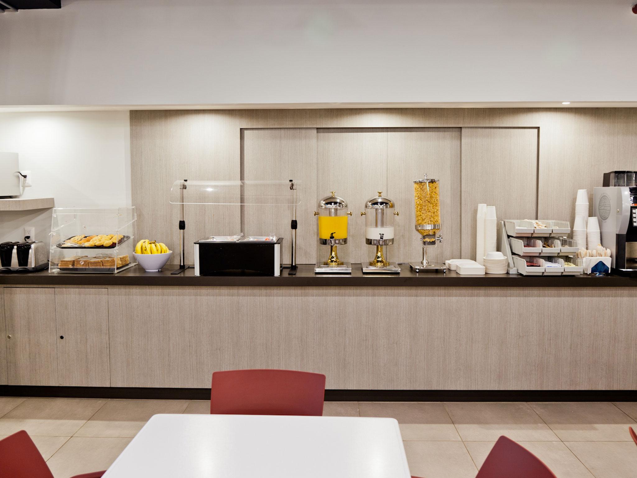 City Express Junior By Marriott Puebla Angelopolis Buitenkant foto