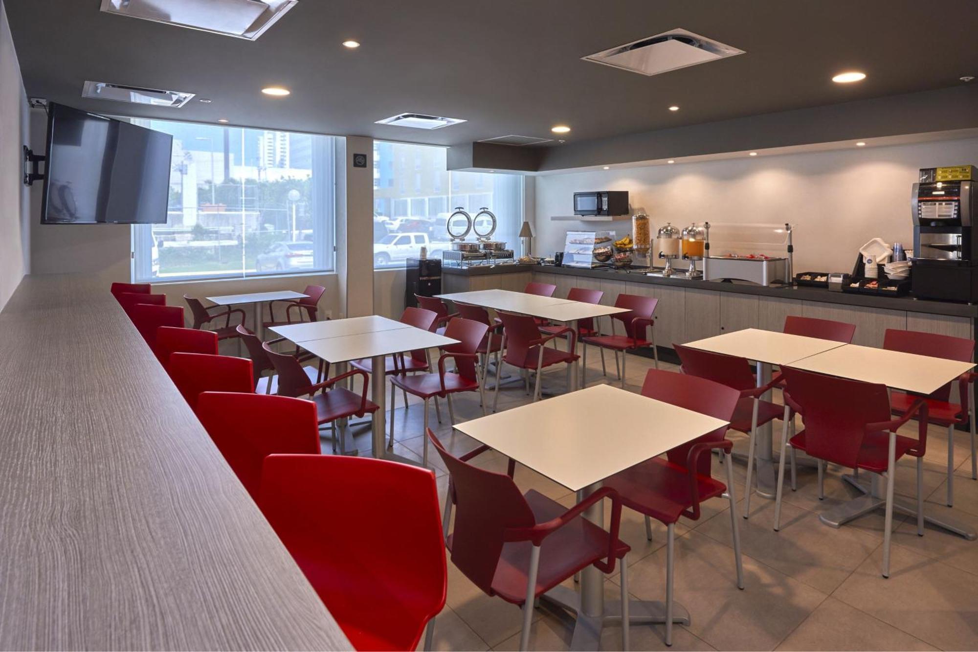 City Express Junior By Marriott Puebla Angelopolis Buitenkant foto