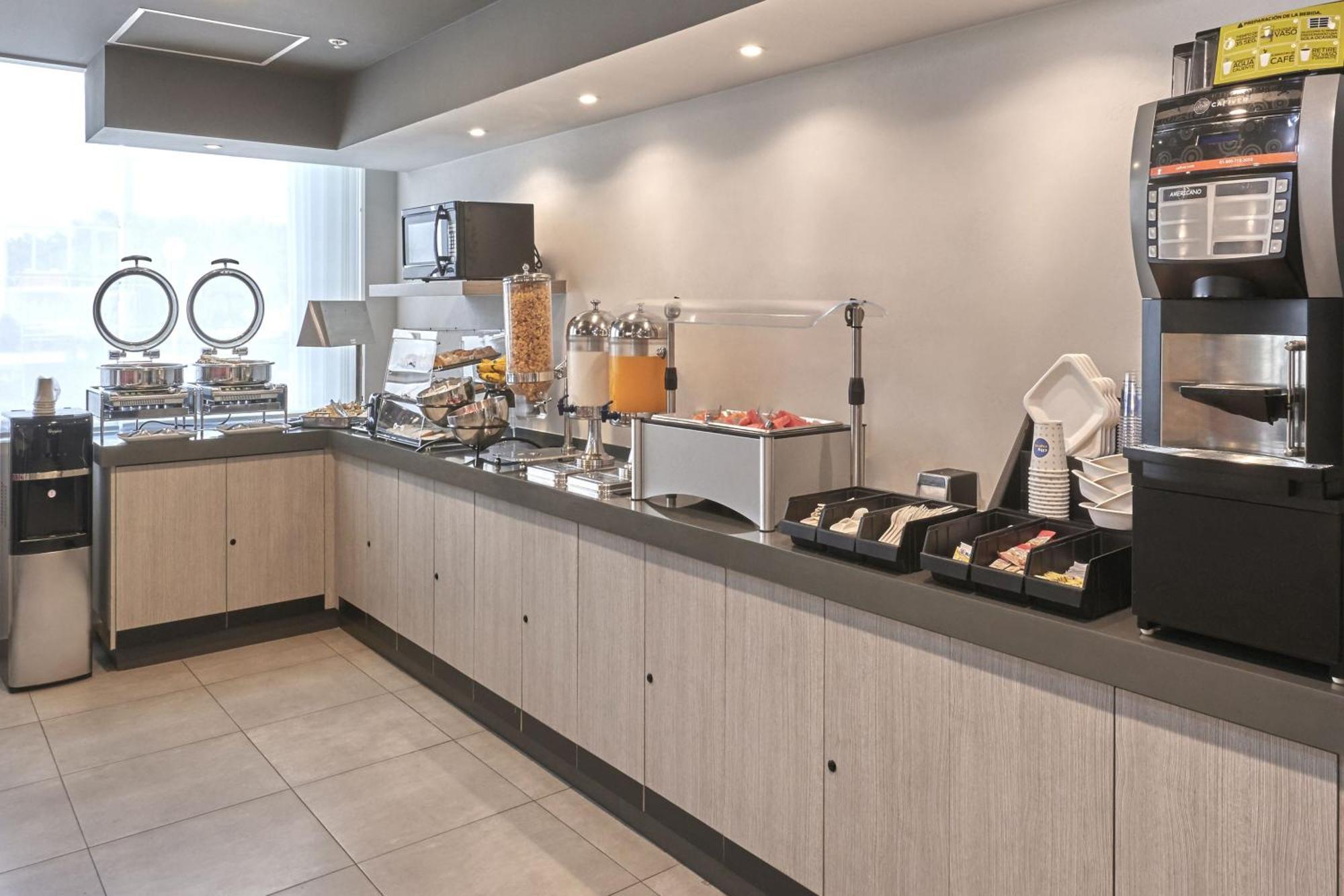 City Express Junior By Marriott Puebla Angelopolis Buitenkant foto