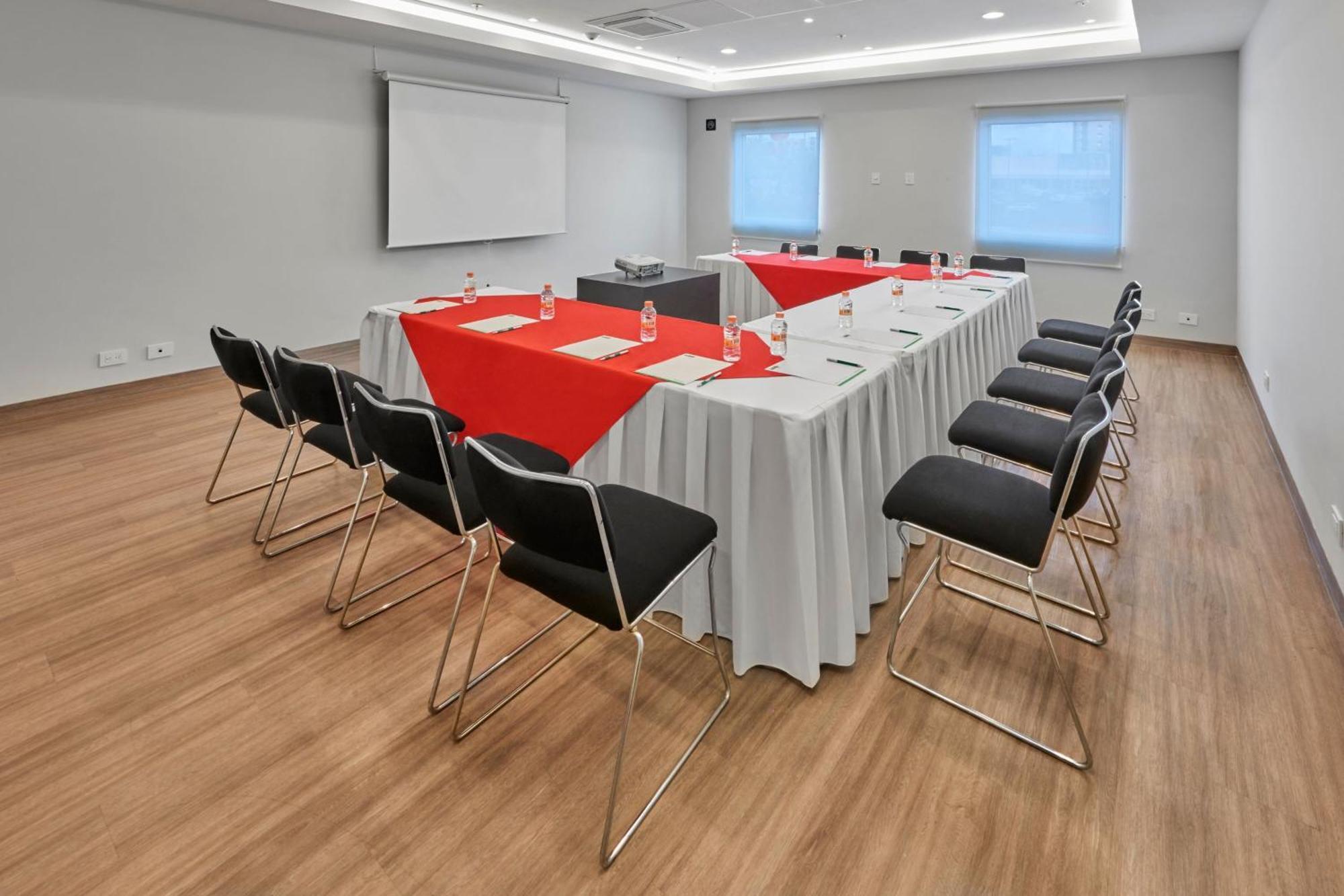 City Express Junior By Marriott Puebla Angelopolis Buitenkant foto
