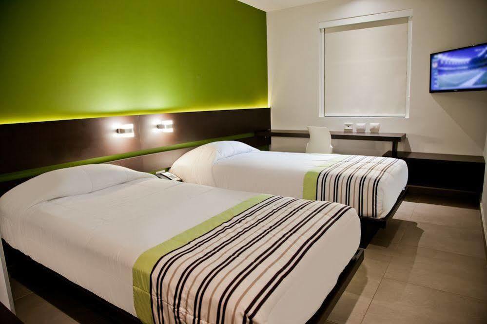 City Express Junior By Marriott Puebla Angelopolis Buitenkant foto